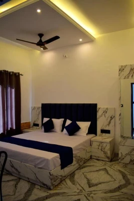 hotel with bar in banikhet, dalhousie - hotel breezewood wonders