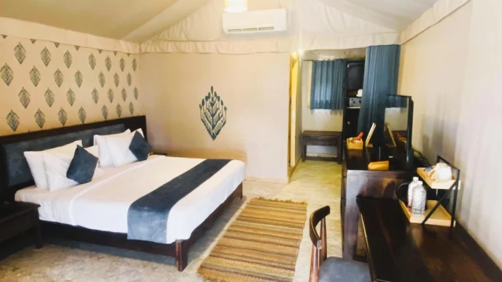 hotel near daman and diu airport - kamnath zinc journey by the fern daman and diu