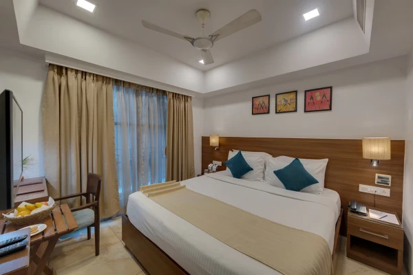 3 star hotel in dapoli camp, dapoli - comfort inn emerald dapoli