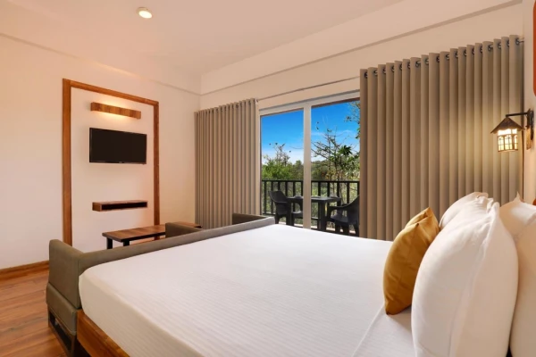 hotel with party hall in jalgaon, dapoli - keys lite by lemon tree hotel dapoli