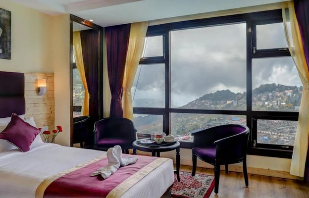 spa Resort in pachpan hatta, darjeeling - sumitel darjeeling