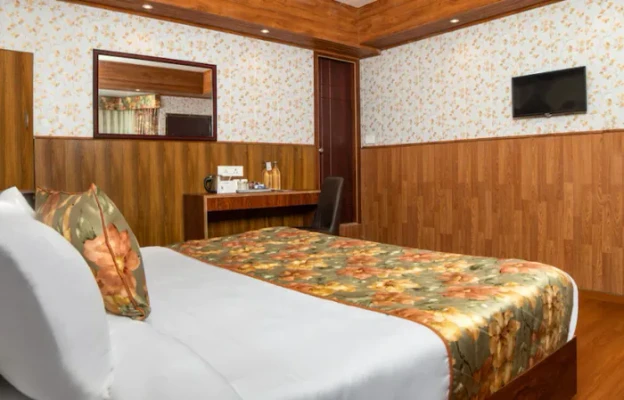 pure veg resort in the mall, darjeeling - summit oakden resort & spa, darjeeling