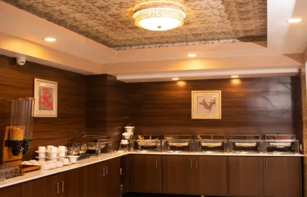 pure veg resort in the mall, darjeeling - summit oakden resort & spa, darjeeling