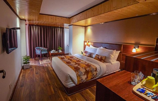 low price resort in chauk bazar, darjeeling - yashshree mall road darjeeling