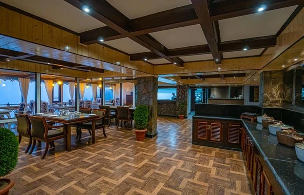 best resort in chauk bazar, darjeeling with activities - yashshree mall road darjeeling