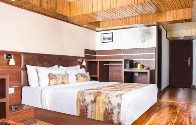 private resort in chauk bazar, darjeeling - yashshree mall road darjeeling