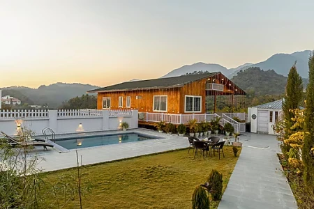 hotel near dehradun airport - alaya stays baramasa 3 bhk hill retreat with pool & garden