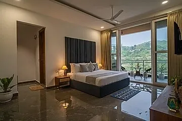 hotel with swimming pool in bhagwantpur, dehradun - alaya stays udgam vilas 5 bhk with jacuzzi