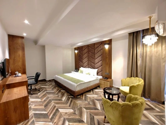 hotel near dehradun railway station - dls grand luxotica