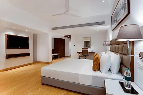 hotel near dehradun airport - hotel aketa