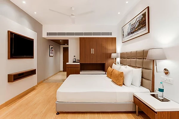 hotel with banquet hall in hathibarkala, dehradun - hotel aketa