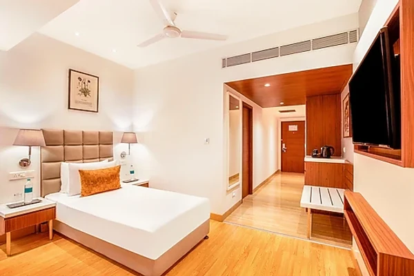 hotel near dehradun railway station - hotel aketa