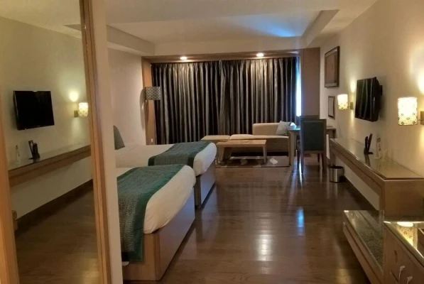 hotel near dehradun airport - lemon tree hotels dehradun