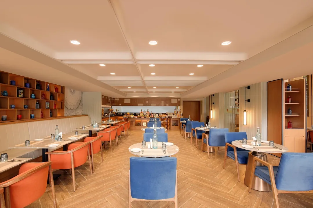 hotel near dehradun railway station - lemon tree hotel mall of dehradun