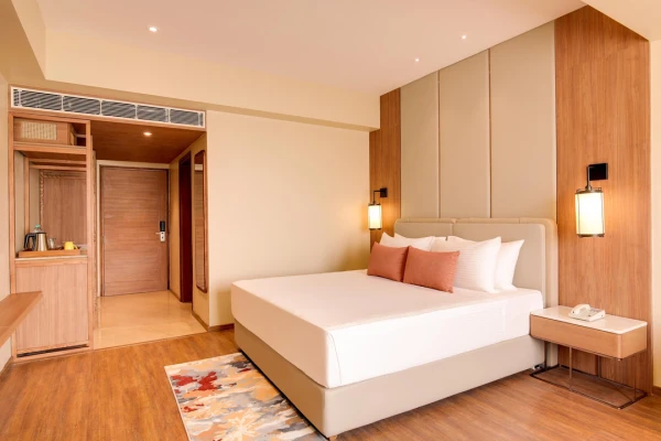 hotel with swimming pool in bhagwantpur, dehradun - lemon tree hotel mall of dehradun