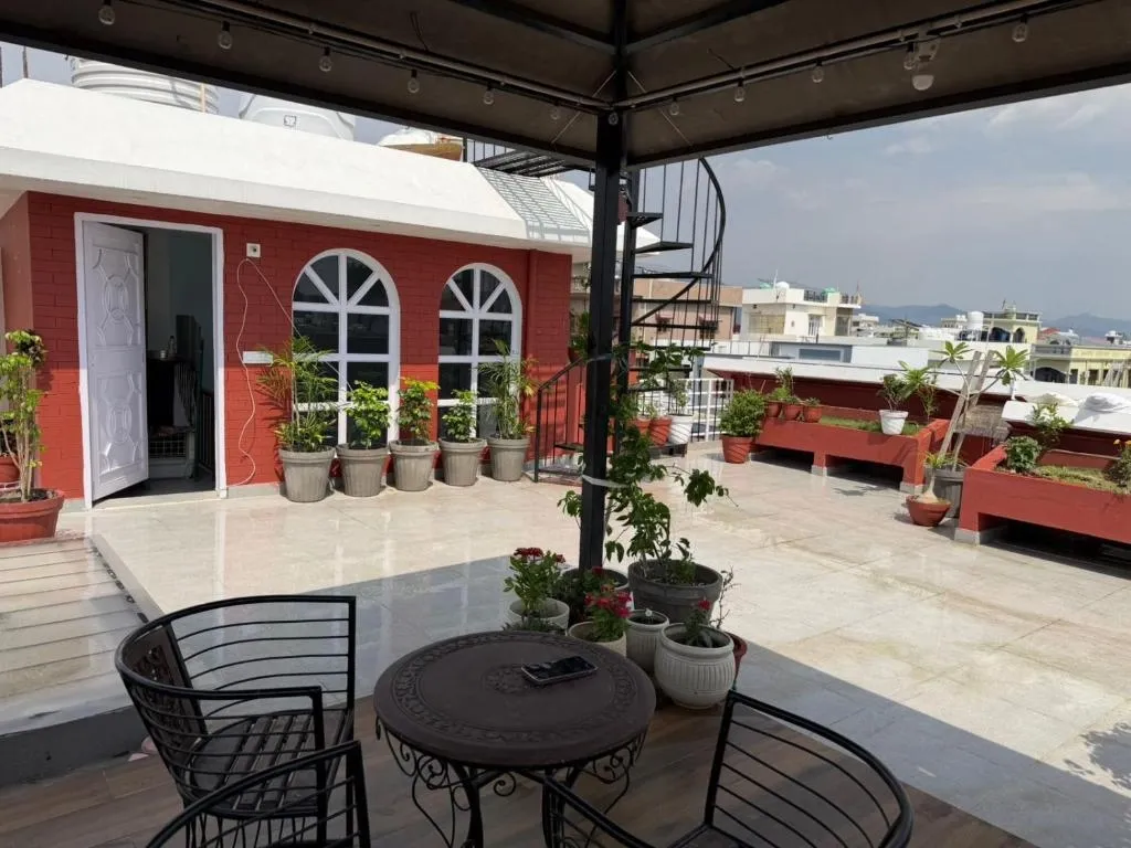 homestay with campfire in jogiwala, dehradun - red manor dehradun