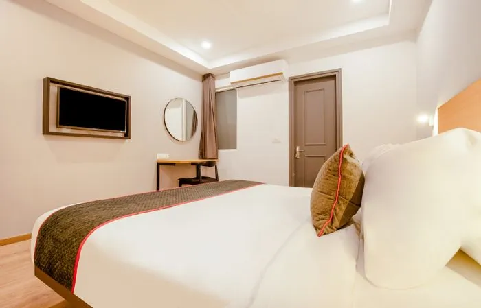 short stay hotels in qotel hotel 002 chattarpur enclave delhi