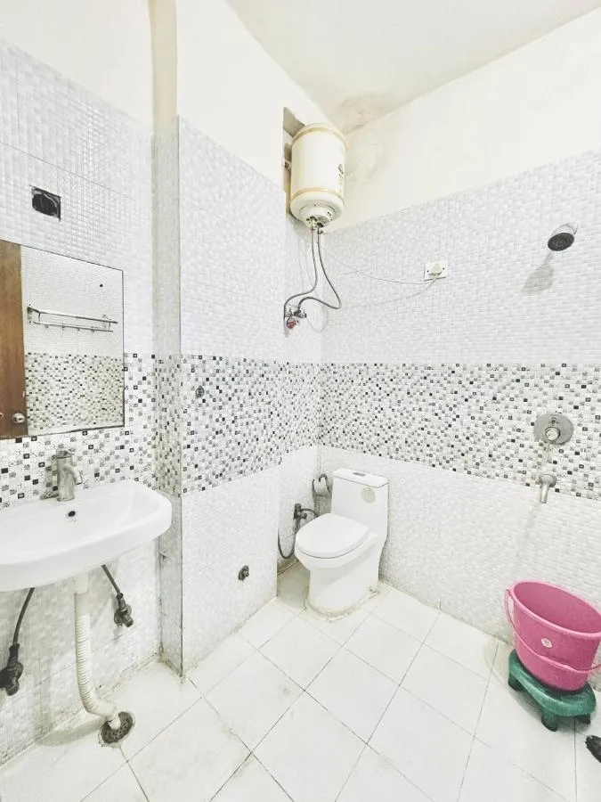 best day stay hotels in aero indus hotel delhi