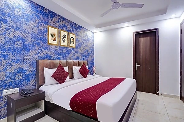 cheap hotels in airport the kings plaza delhi