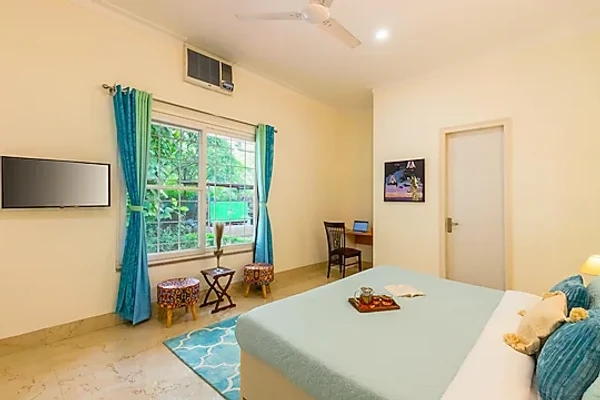 hotel with banquet hall in south delhi, delhi - alaya stays daffodil 3 bhk villa with private pool delhi