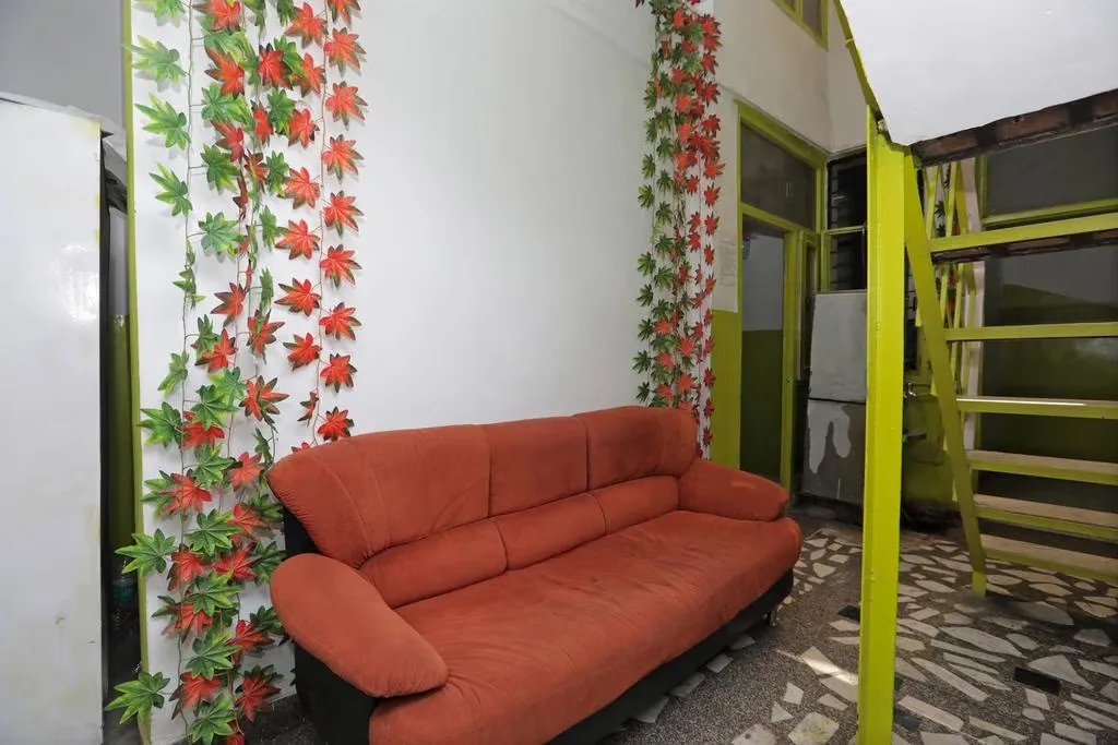 best 3 star hotels in anand villa one delhi