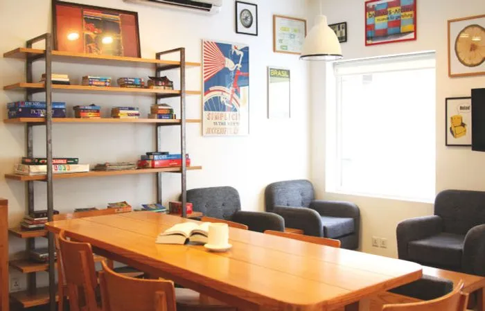 hotel with meeting room in jangpura, delhi - bloom rooms link road