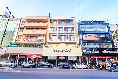 hotel with party hall in chandni chowk, delhi - broadway an alivaa collection hotel