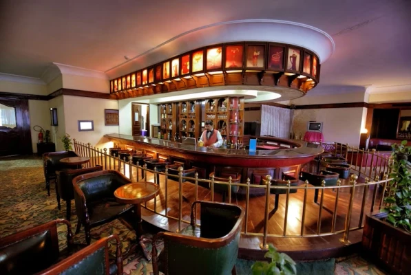 hotels for unmarried couples in centaur hotel new delhi airport delhi