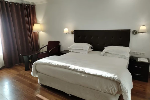 best luxury hotels in centaur hotel new delhi airport delhi