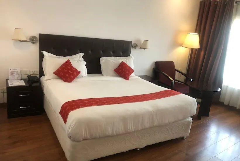 best hourly stay hotels in centaur hotel new delhi airport delhi