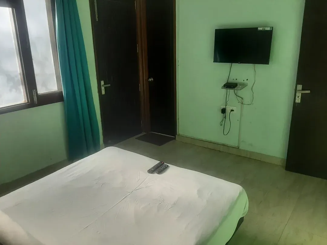 luxury hotel in cosy stay delhi