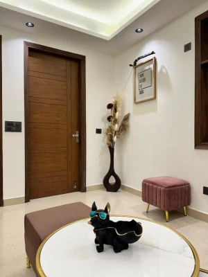 day time hotels in cozy den by vaila stays delhi