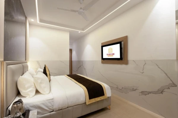 hotel with free parking in mahipalpur extension, delhi - dahabi era delhi airport