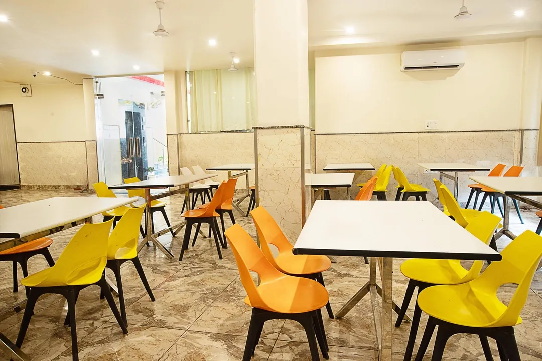 hourly stay in dev residency hotel delhi