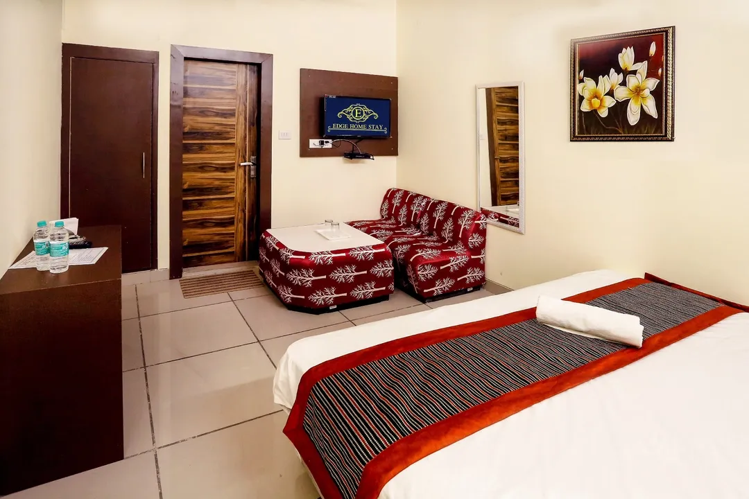 best unmarried couple friendly hotels in edge home stay delhi