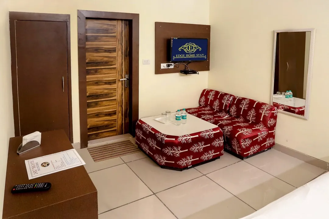 hourly hotels in edge home stay delhi