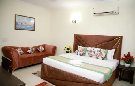 service apartment in saket, delhi for rent - fortune home service apartment e block