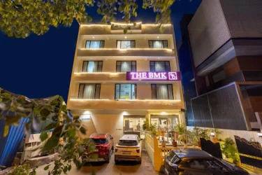 hotel with gym in greater kailash, delhi - foxoso the bmk hotel