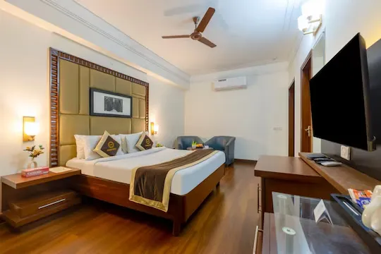 jacuzzi hotel in greater kailash, delhi - foxoso the bmk hotel