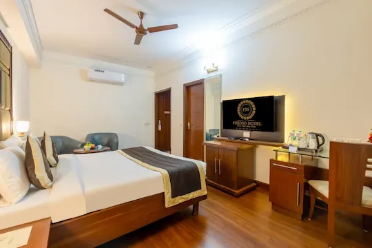 hotel with free parking in greater kailash, delhi - foxoso the bmk hotel