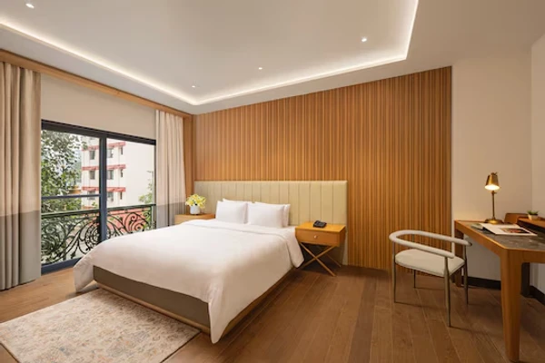 best night stay hotels in ginger delhi chanakyapuri delhi