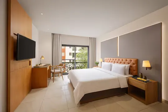 five star hotels in ginger delhi chanakyapuri delhi