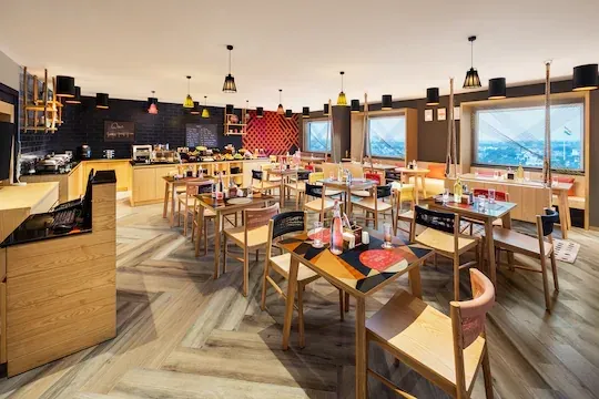 best hourly hotels in ginger delhi vivek vihar delhi