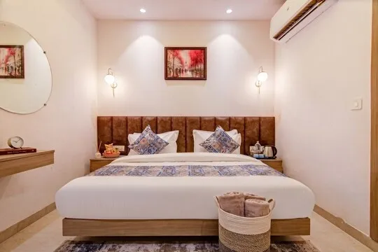 honeymoon hotels in golden key - adarsh nagar near maxx & fortis hospital delhi