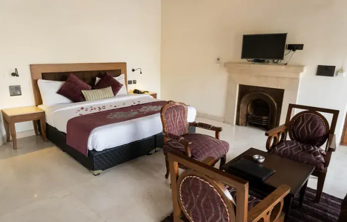 group holiday hotels in green castle ( a heritage hotel ) delhi