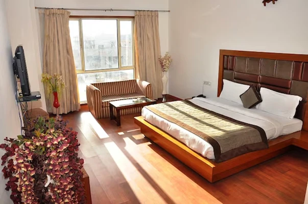 best luxury hotel in hari's court inns & hotels lajpat nagar delhi