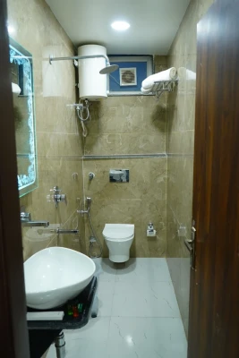 hotel with party hall in mahipalpur, delhi - hotal aura suite