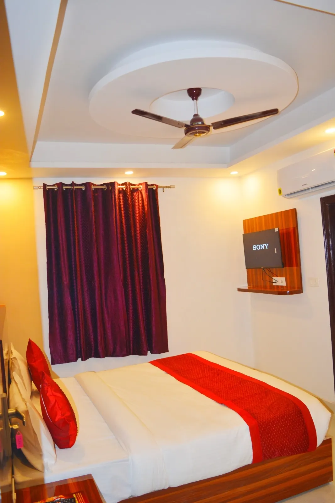 best romantic hotels in hotel alpha stay delhi