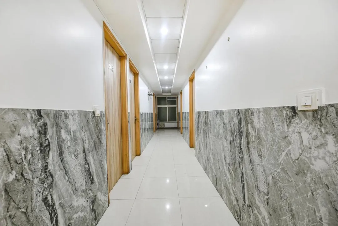 best hotels for unmarried couples in hotel aman inn delhi