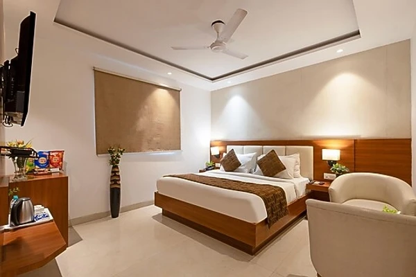 short stay hotels in hotel aman delhi